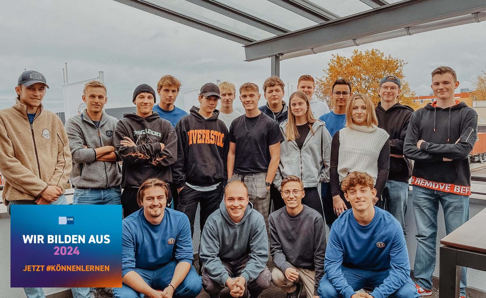 Gruppenfoto von ERDINGER Auszubildenden.