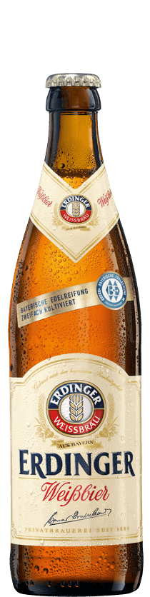 Eine Flasche ERDINGER Weißbier.