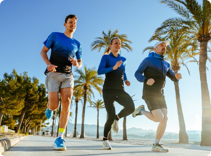 ERDINGER Active.TEAM members during group running on the promenade in Mallorca.