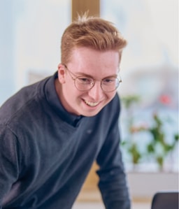 Portrai von Leon Freis, ERDINGER Logistik.