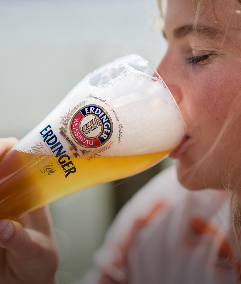 /images/navigation/frau-see-erdinger-weissbier-nh.jpg